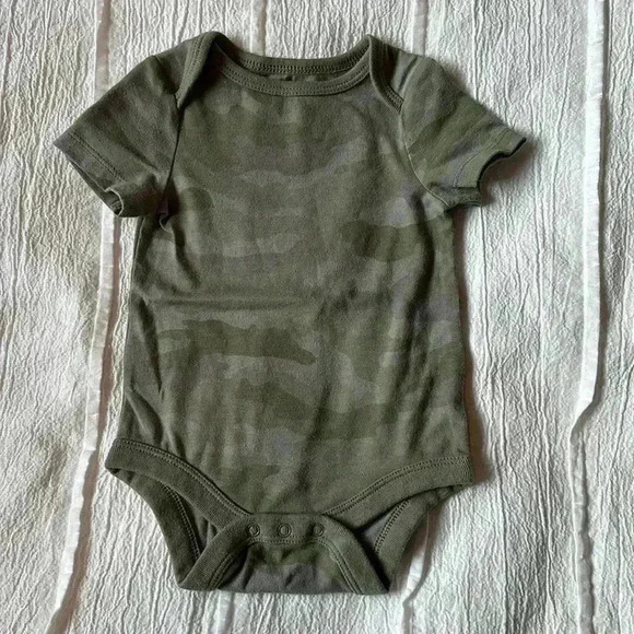 Cat &  Jack - Set of 3 tops. Size 0 to 3 months - Picture 4 of 7